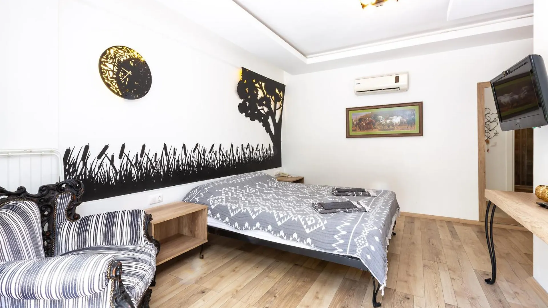 Bed and Breakfast Ay Hotel Goecek